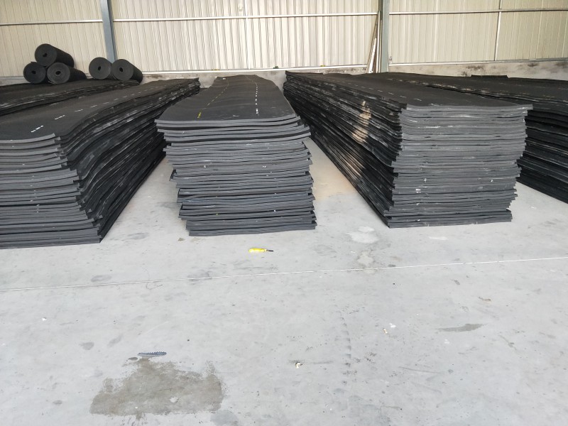 橡塑保温板厂家